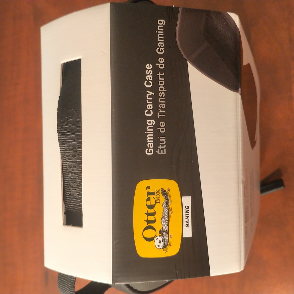 😄😄3for$30😄😄NWT Otter box Xbox carry case
